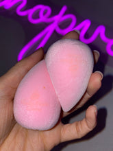 Vanity Velvet Sponge